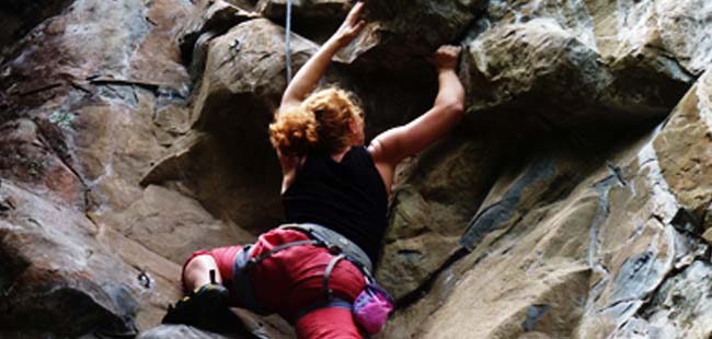 Jä Wäkta Waterfall Rappelling & Slacklining